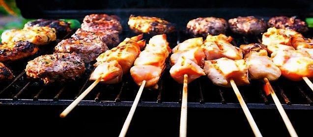 The best way to grill and find the world famous Greek Souvlaki, in Athens and around Greece !