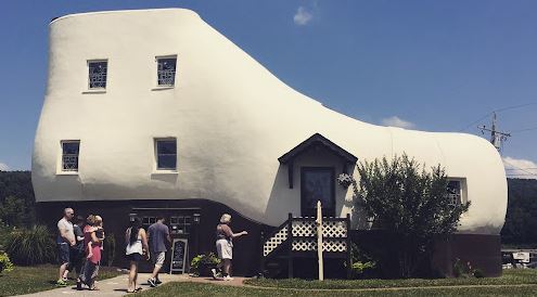 Haines Shoe House GO