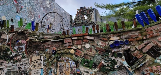 Exploring Philadelphia's Magic Gardens