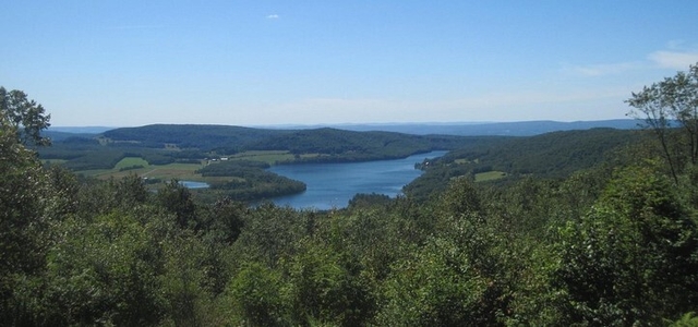 The Highest Point in Pennsylvania - Exploring Mount Davis