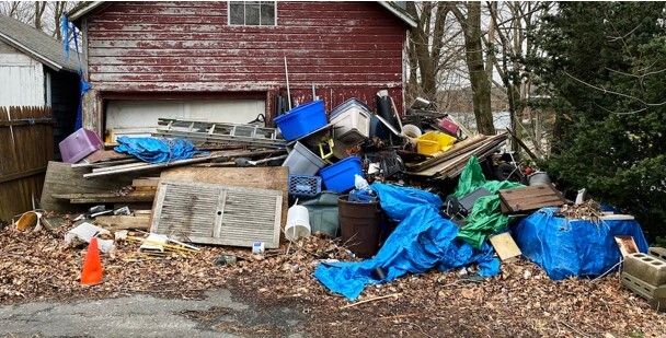 Benefits of Hiring a Professional Junk Removal Company