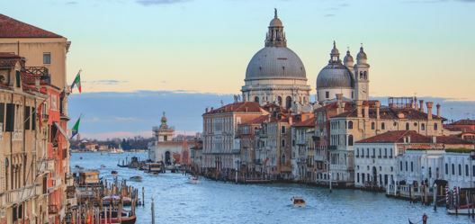 Romantic Getaways in Venice with Cruise and Stay
