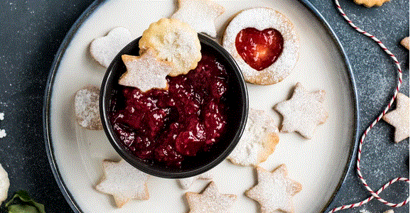 Why Do We Eat Cranberry Sauce at Thanksgiving?