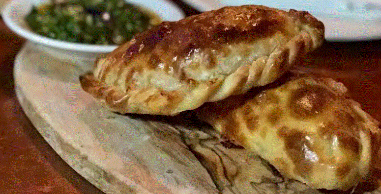 How to Reheat Empanadas and Warm Them Up