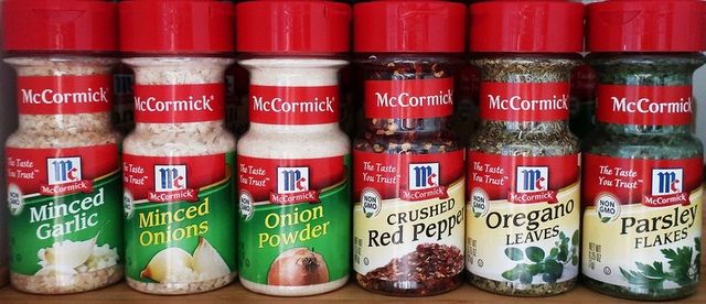 Five Tips to Organize Your Spice Rack