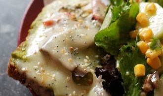 Madis Chic All-Day Cafe in Old City with Extensive Food Menu