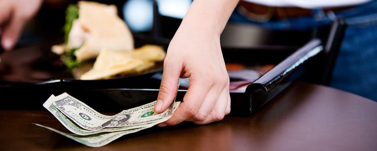 Philadelphia's No-Tip Restaurants Pay Workers a Living Wage