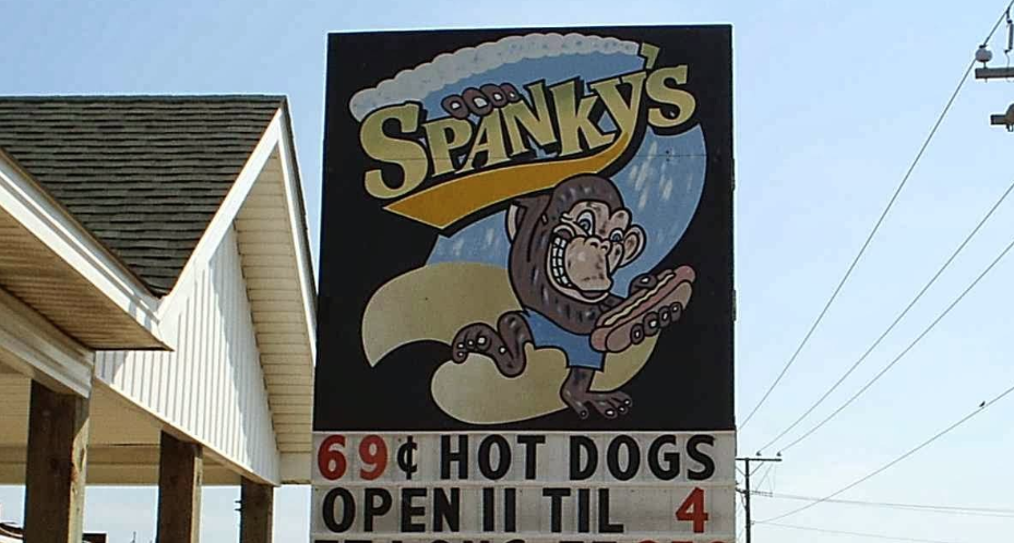 Spanky's Grille Review: Massive Burgers & Hometown Hospitality in Kitty Hawk, NC