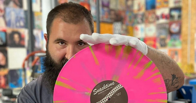 SNACKTIME's Record Signing Event 