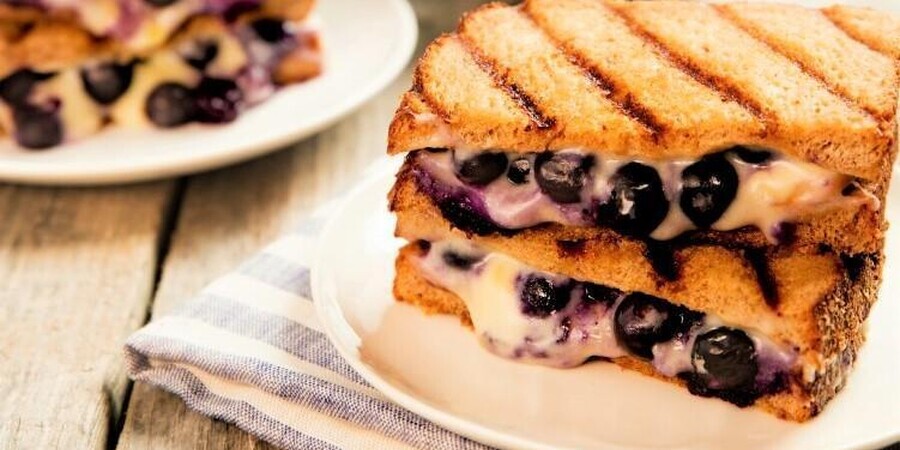 Recipe 101: Grilled Cheese Blueberry Sandwiches