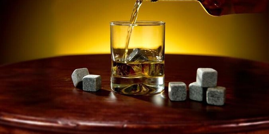 Whiskey Stones Gift Idea's For the Whisky Drinker