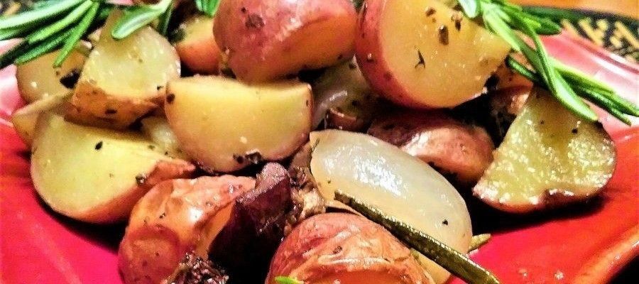 Herb Roasted Potatoes by SteampunkyElf
