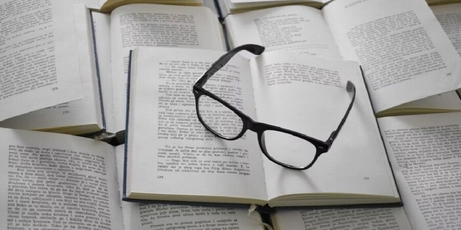 Literature as a Tool to Encourage Critical Thinking Among Students