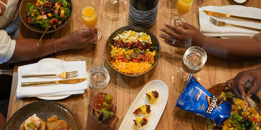 Old City’s Amina Brunch Service