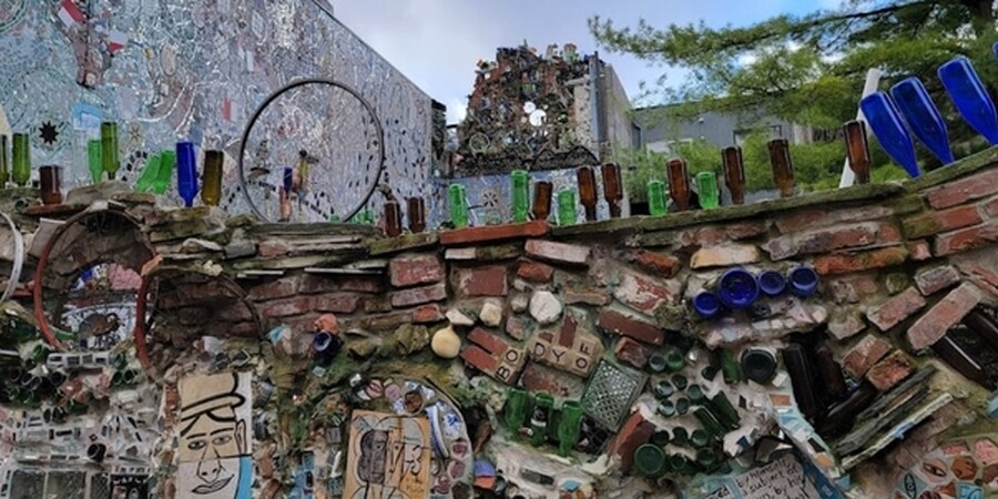 Exploring Philadelphia's Magic Gardens