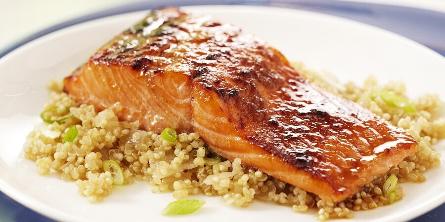 Low Calorie Baked Salmon over Apple-Ginger Quinoa