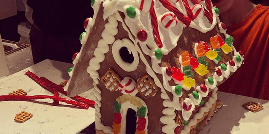 Barry’s Buns Gingerbread House Workshops