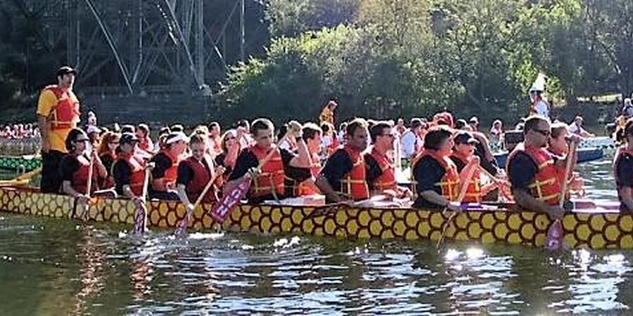 Teams of 20 rowers in colorful Dragon Boats paddle down the Schuylkill River along Kelly Drive for this annual October festival. Spectators can cheer on their favorite team while enjoying food, music and activities along the river bank.