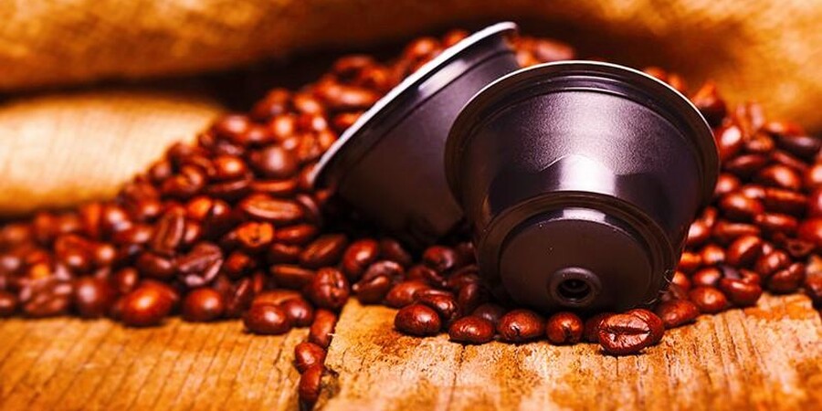 A great day begins with a cup of freshly roasted coffee. And that you get from an excellent coffee pod. Pods or coffee pods or espresso pods are a simple way to get a perfect espresso and with excellent results.  But for the beginners let's answer a simple question first i.e. what are coffee pods? Coffee pods are freshly roasted coffee, ground perfect, tampered to the correct pressure and then encapsulated in a paper. It is the beginning of a rich experience of the way you drink coffee.