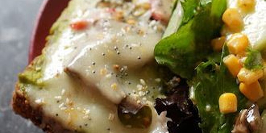 Madis Chic All-Day Cafe in Old City with Extensive Food Menu