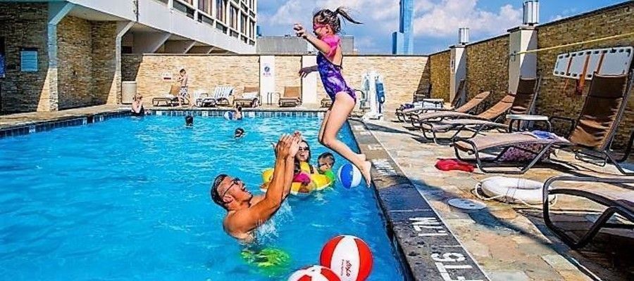 Best Philadelphia Hotels with a Pool - Center City & University City