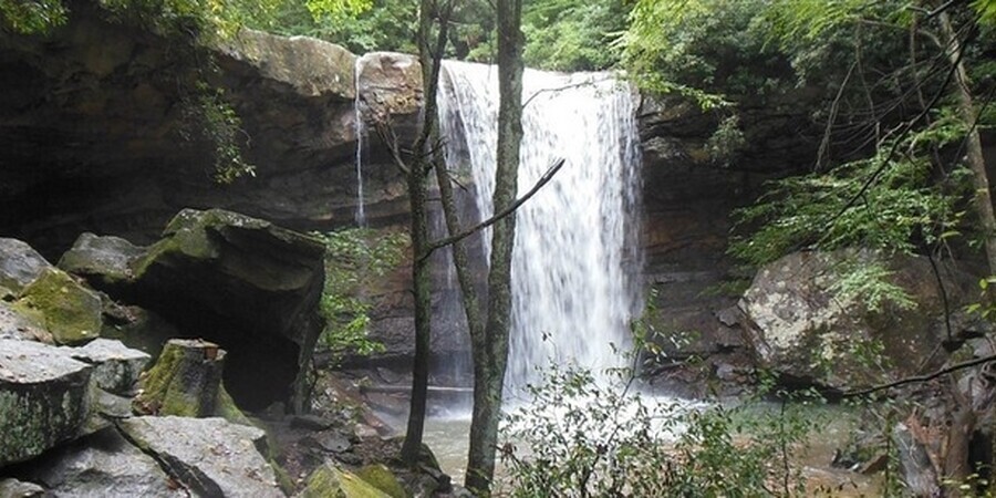 Exploring Cucumber Falls at Ohiopyle State Park Exploring Cucumber Falls at Ohiopyle State Park
