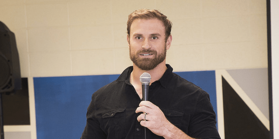 Eagles' Chris Long Teams Up With United Way And Philadelphia Read By 4th 