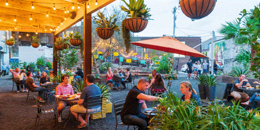 Manayunk's Pop-up Garden Offers Drinks and Fare