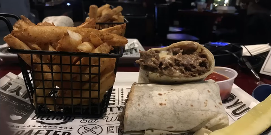 Water’s Edge Gastropub and Lounge