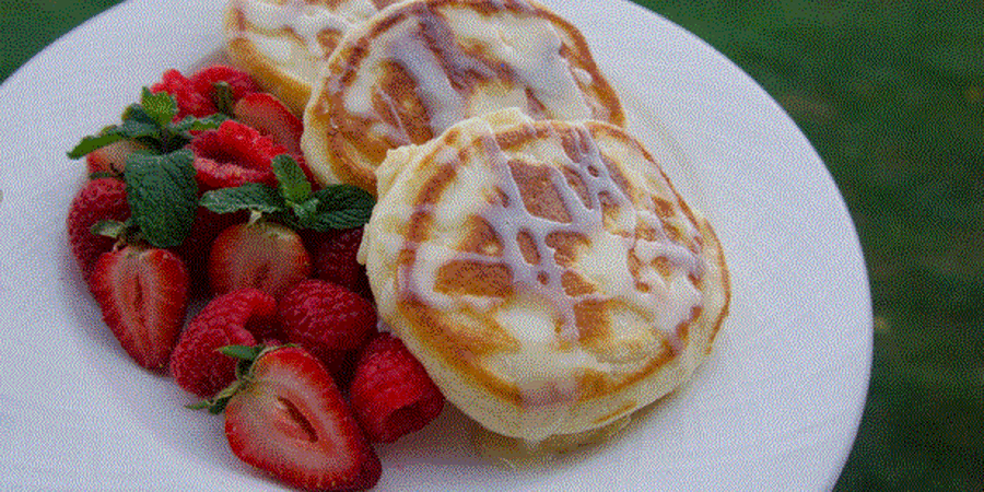 How to make Russian Pancakes: Oladi