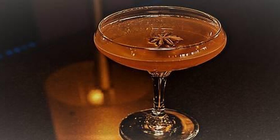 “The warming spices from rye whiskey, Scottish botanicals from the Botanist Gin, black strap molasses, bitters, and licorice notes from the star anise make the Crimson Rye perfect for Autumn in Philadelphia.” – Jon Witmer, OP Bar Manager