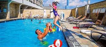 Best Philadelphia Hotels with a Pool - Center City & University City